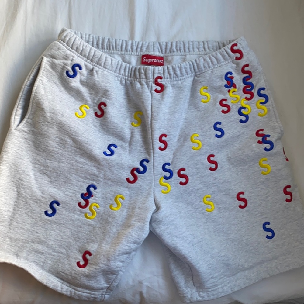 SUPREME fleece shorts